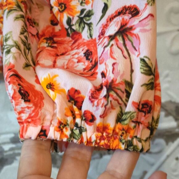 Old Navy Red & Pink Romantic Ruffled Blouse with Peter Pan Collar Large NWT - Picture 8 of 15